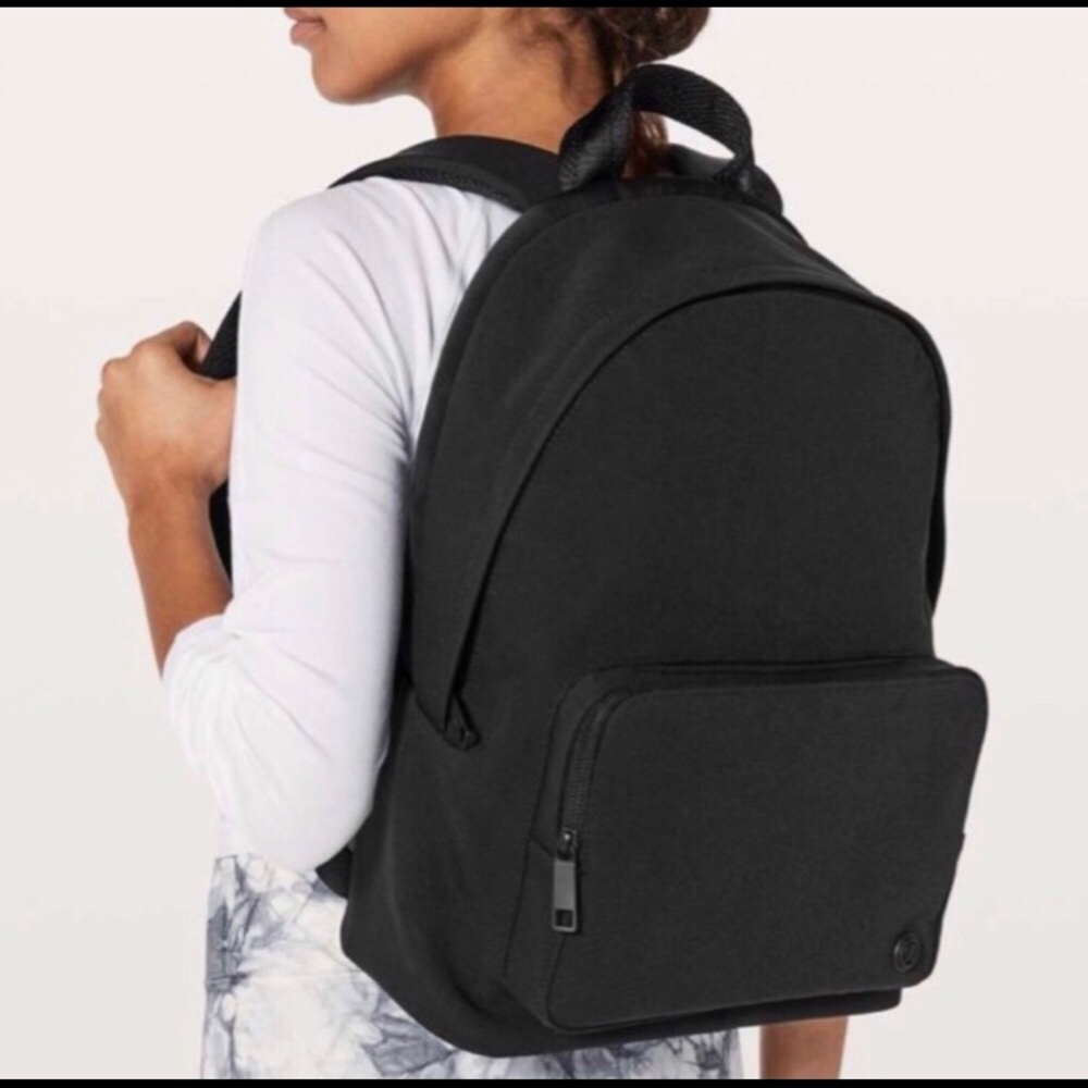 Lululemon everywhere backpack 17" black